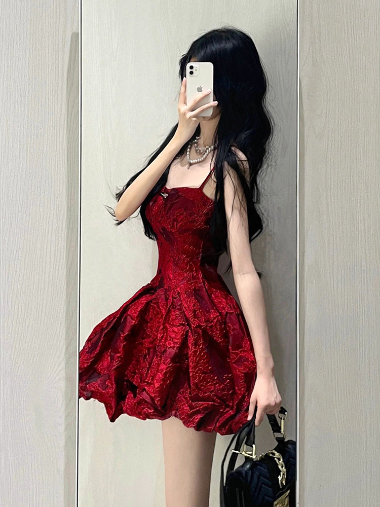 French Hepburn little red dress pure desire sweet spicy fluffy suspender dress princess dress R1644