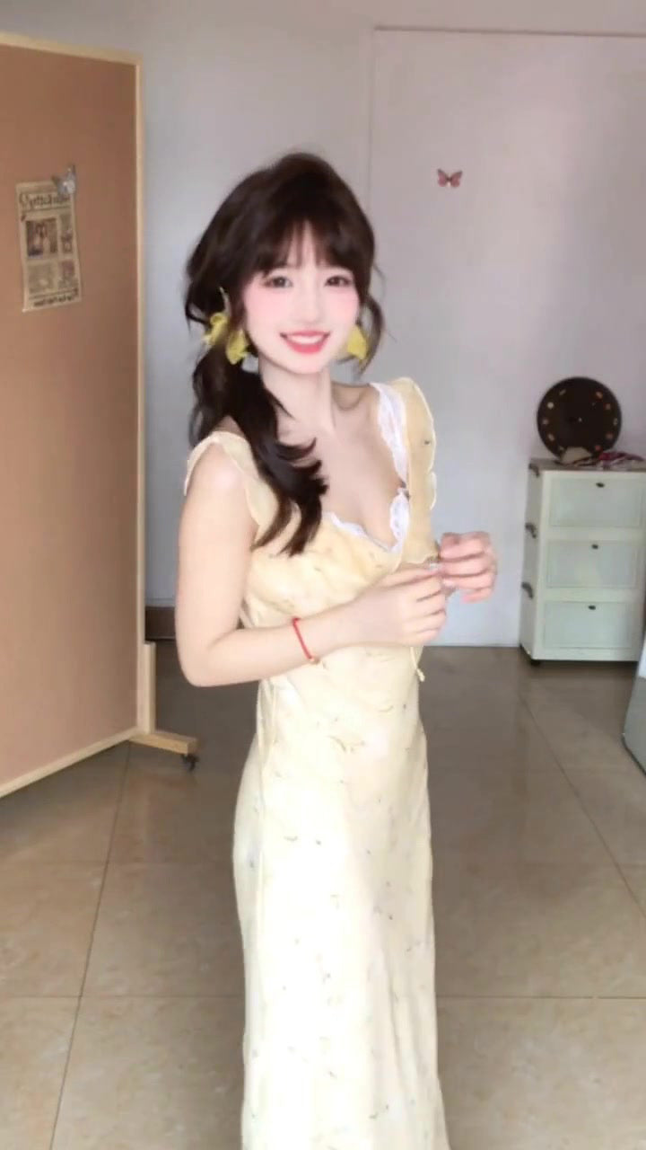 Gentle style yellow v-neck floral dress beautiful temperament waist slim long dress R0503