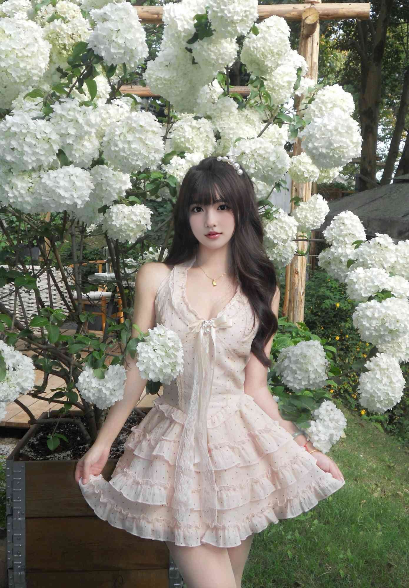 Pink polka dot halter neck dress gentle and sweet style temperament waist A-line short skirt R0865