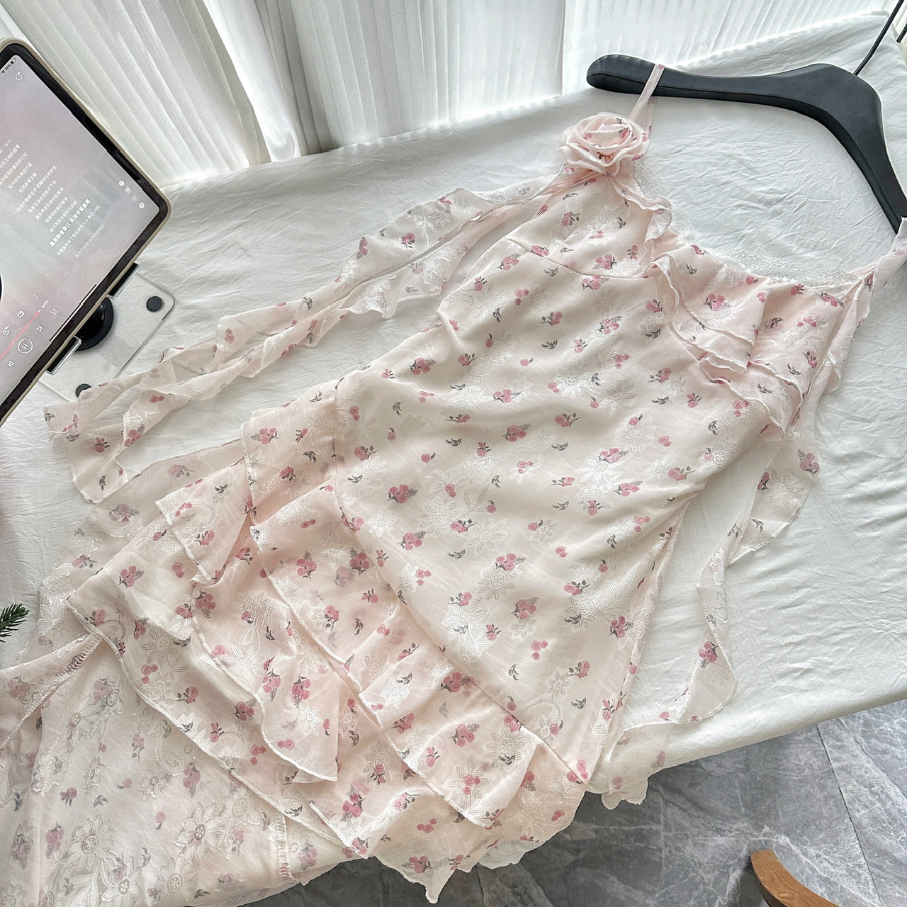 Summer sweet floral waist slim dress R2126