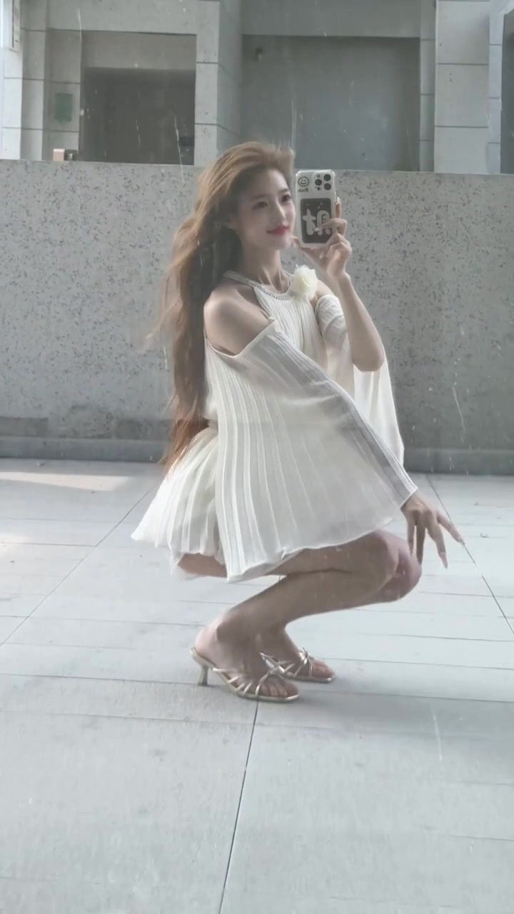 Temperament three-dimensional flower halter neck dress beautiful waist A-line short skirt R0653