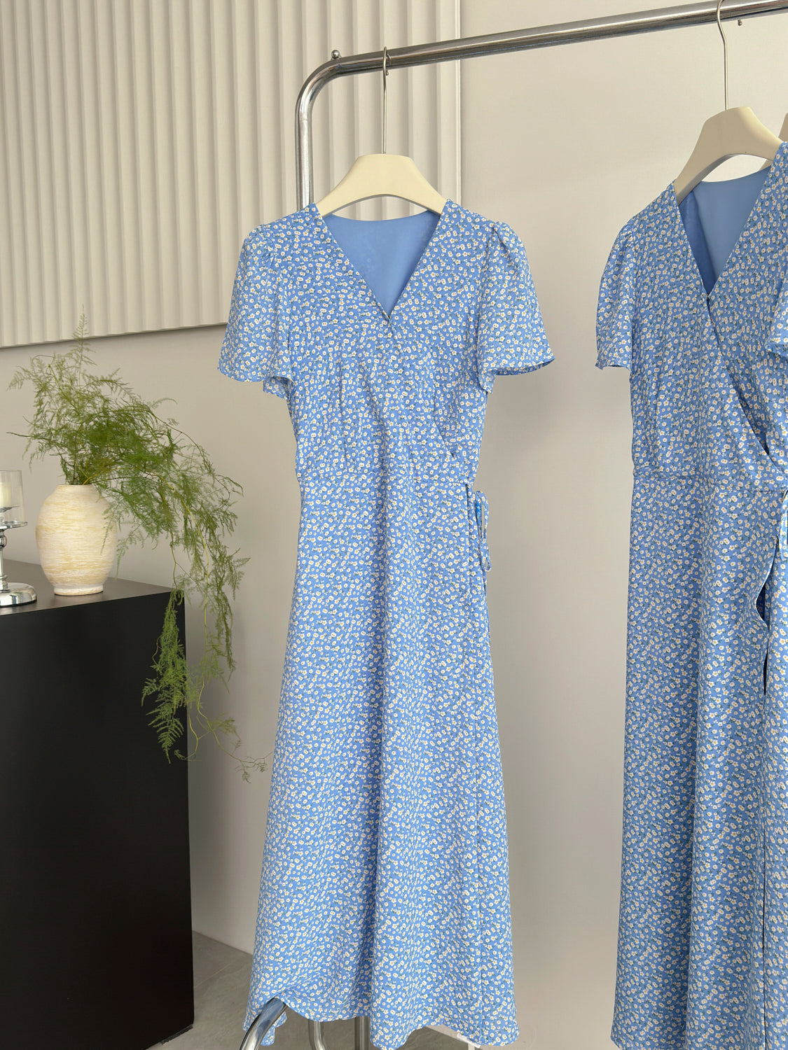 V-neck floral dress, loose short sleeves, waist-length holiday style long dress R2068