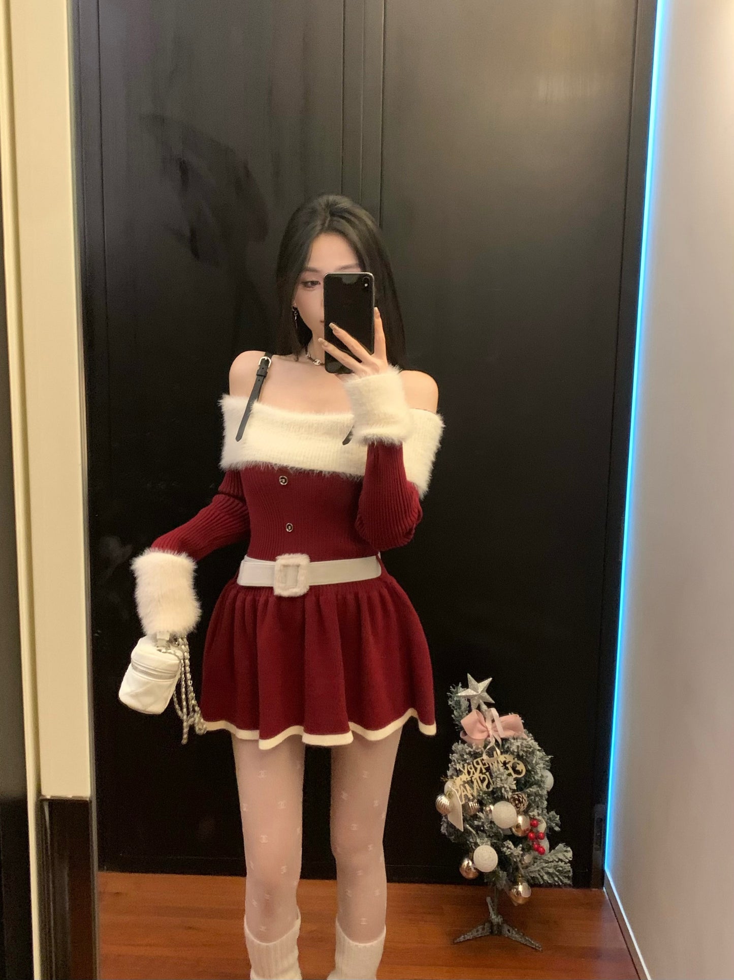 Christmas outfit red one-shoulder long-sleeved knitted New Year's battle robe suspender skirt R0022