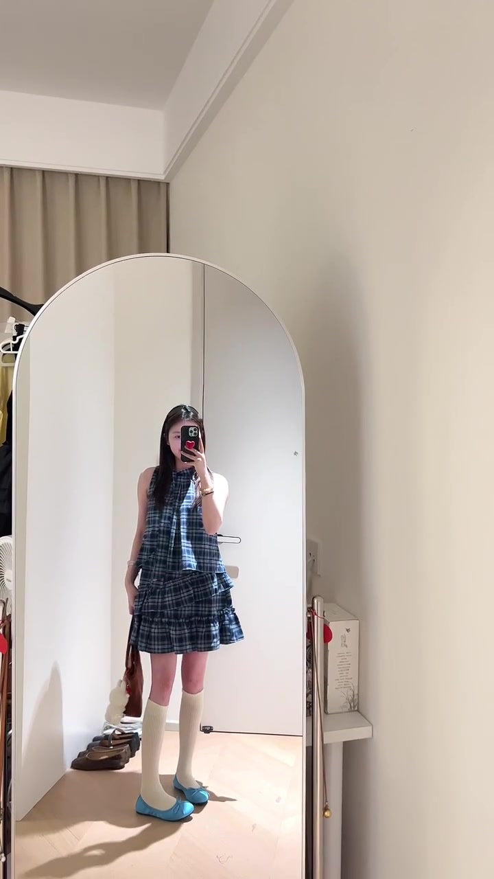 Retro blue sleeveless halter dress with ruffles, gentle temperament, loose A-line short skirt R0673