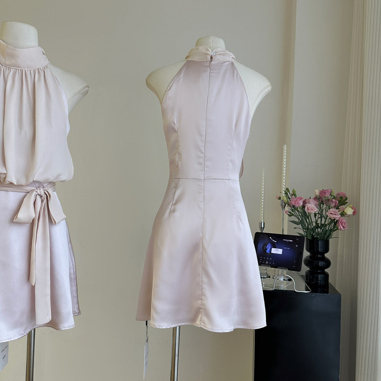 Gentle acetate satin rayon splicing commuter halter dress R2080