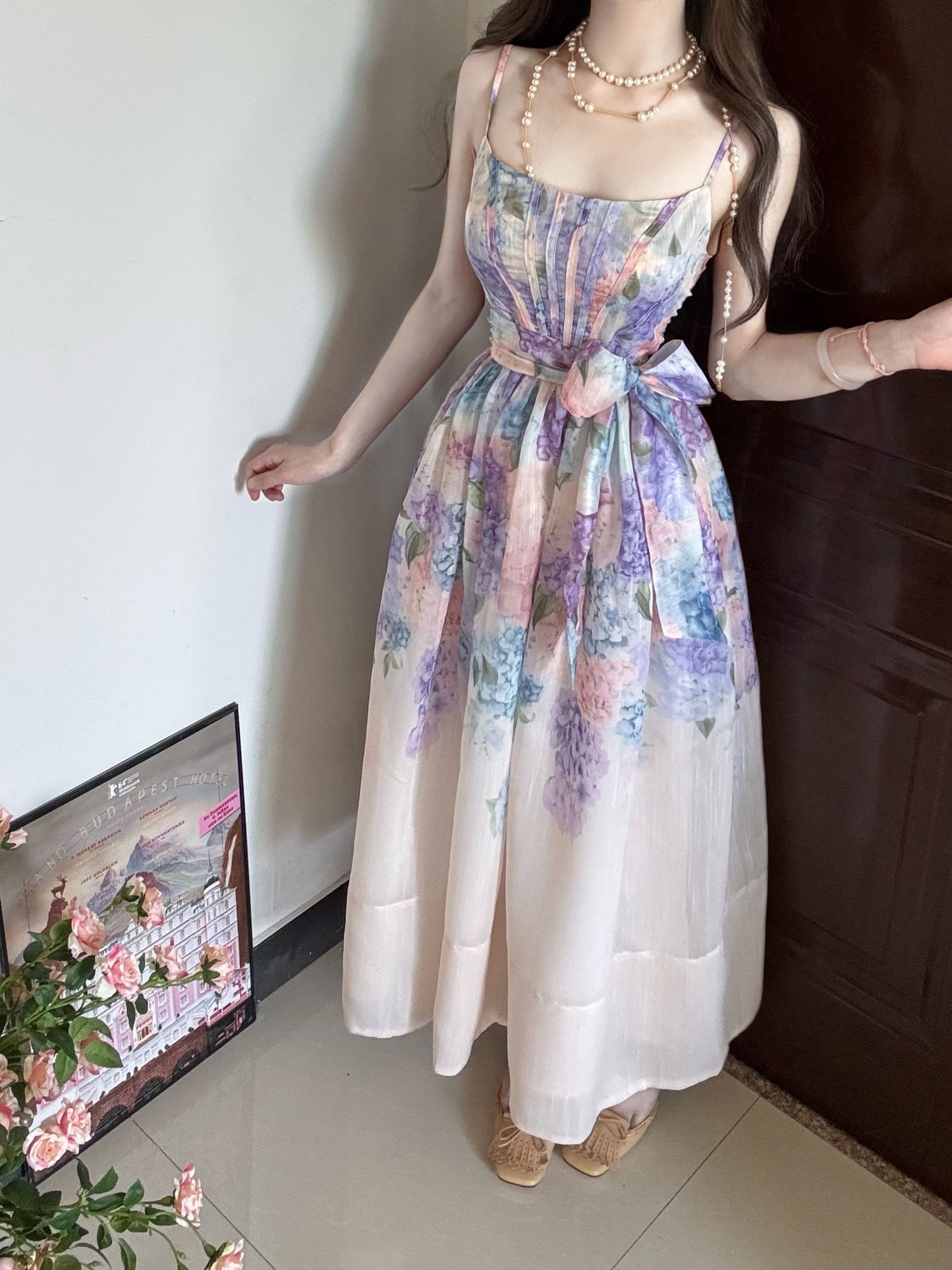 Oil painting floral suspender dress with elegant waist and beautiful small skirt R0597