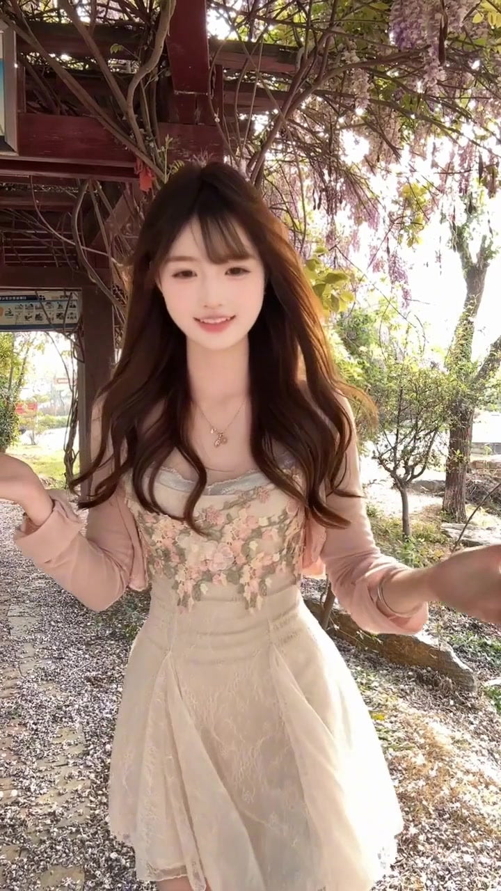 Flower suspender dress gentle and sweet style temperament waist A-line short skirt R0812