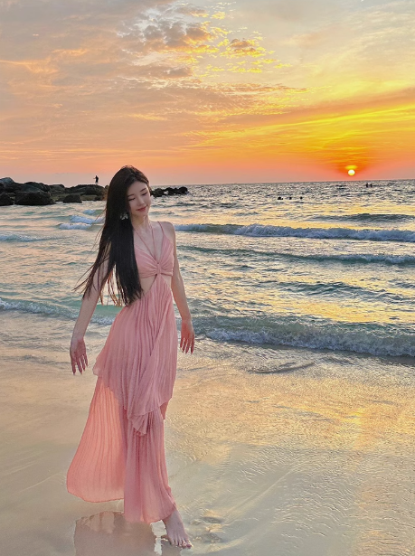 Beach holiday dress, super fairy French backless halter neck suspender dress R0233