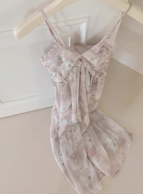 Small fresh French first love long skirt pure desire sweet style floral suspender sleeveless dress R0255