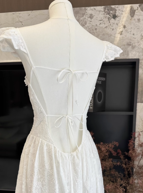 2025 Spring and Summer New Slimming Skirt Cotton Rope Embroidery Flower Lace Holiday Dress R0271