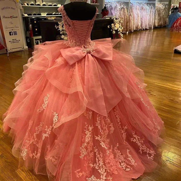 Charming Quinceanera Dresses Ball Gowns Appliques Beading Sequined Ruffles Tulle Tiered For Sweet Girl S4973
