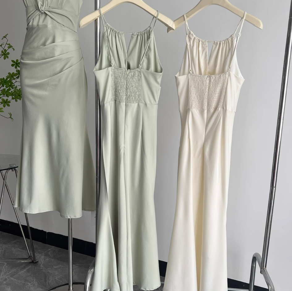Halter neck dress 2025 new satin fishtail high-end dress R2107