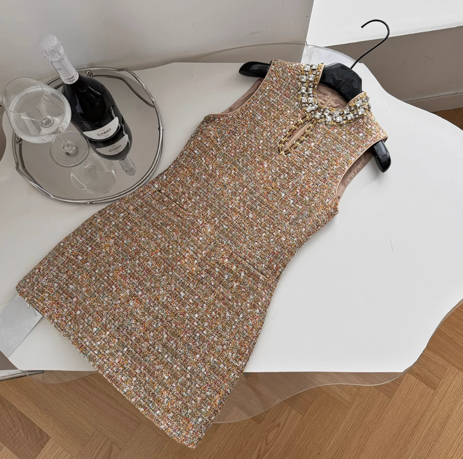 Heavily diamond-studded Chanel-style beaded waisted sleeveless dress R2094