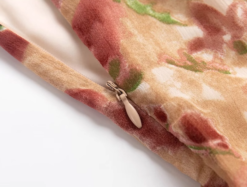 2025 Summer New French Romantic Floral Sweet Waist Flying Sleeveless Dress R0937