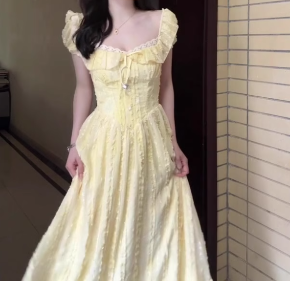 Gentle style yellow one-shoulder dress, beautiful waist temperament long dress R0815