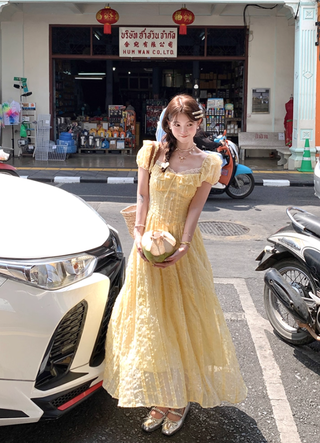 Yellow square neck puff sleeve cake dress summer Korean style age-reducing sweet petite skirt R4665