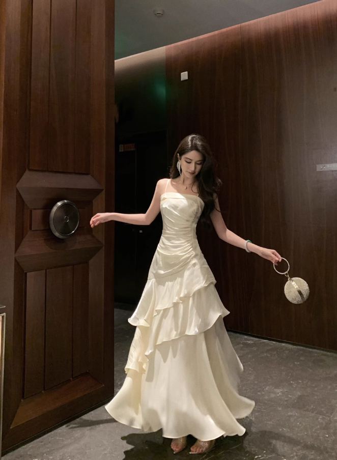 French gentle style ruffled sling dress temperament lady high-end waist hip banquet dress skirt R0410