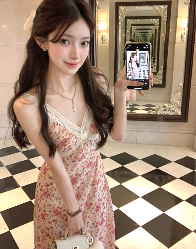 V-neck lace cinched-waist halter dress for women's summer French style dress R4789