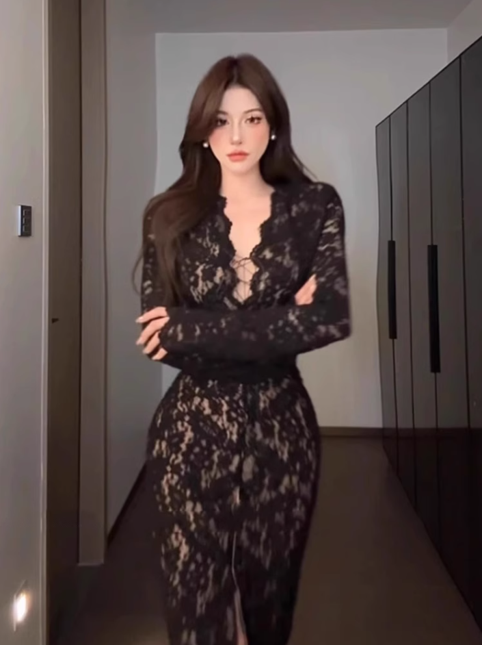 Sexy hot girl lace strap V-neck dress 2025 waist-hugging hip-wrapped slit long skirt R1205