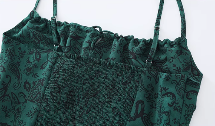 French holiday long green 2025 new dress with suspenders and prints R2606