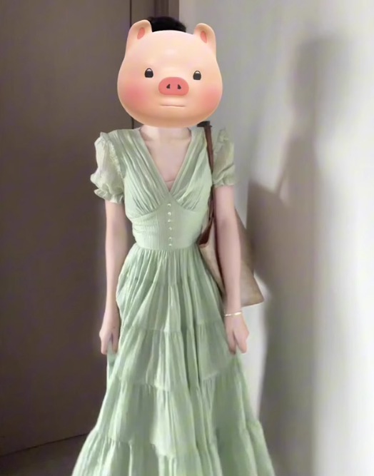 Summer holiday atmosphere small skirt beautiful gentle temperament green v-neck puff sleeve dress R0479