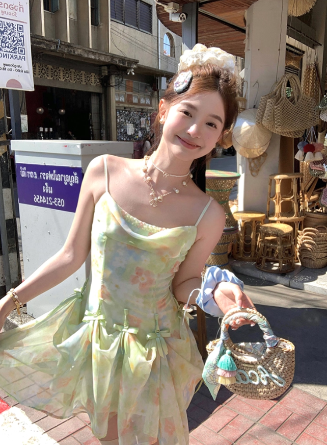 Mid-length chiffon waist-hugging sling neckline A-line dress summer French style slim temperament skirt R4737