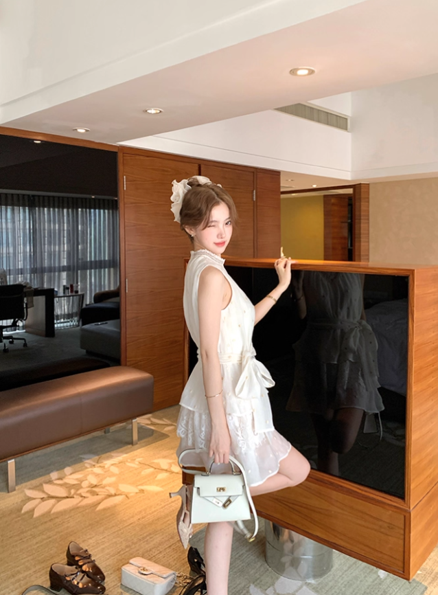 Apricot mid-length waist hollow embroidery polka dot dress summer French retro temperament skirt R4702