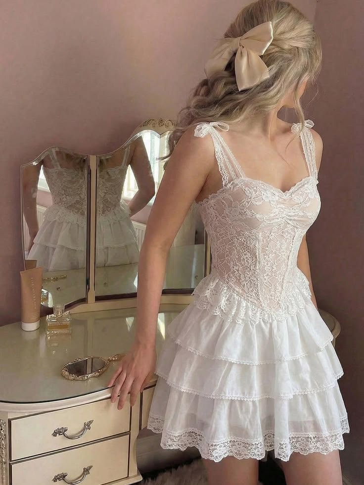 Clean Lace Trim Women's Homecoming Dress White Waist Fitted Short Prom Gown Birthday Dress RS3330
