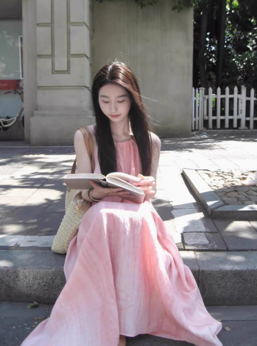 Sexy drawstring suspender dress gentle loose gradient pink niche design long skirt R1547