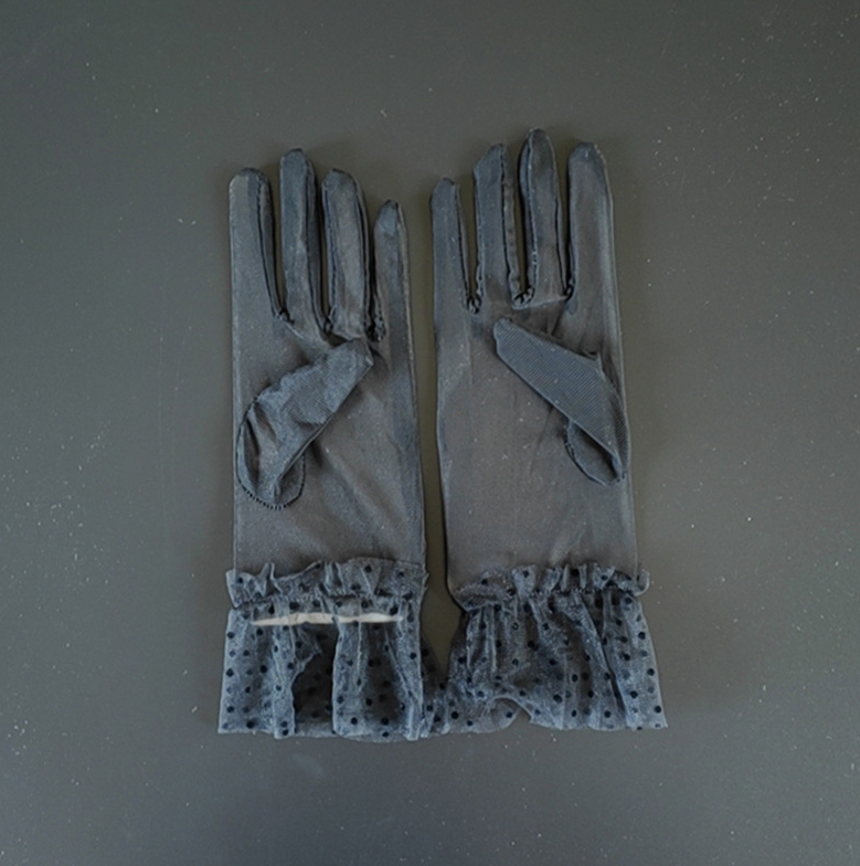 Short mesh lace bridal gloves polka dot lace summer sun protection breathable wedding gloves crystal S6273