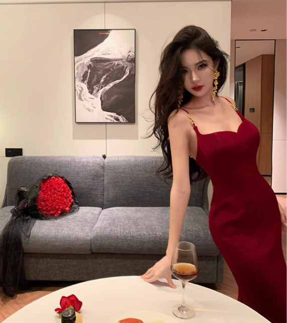 Retro suspender dress Christmas wine red velvet slim hip-wrapped slit dress R1556