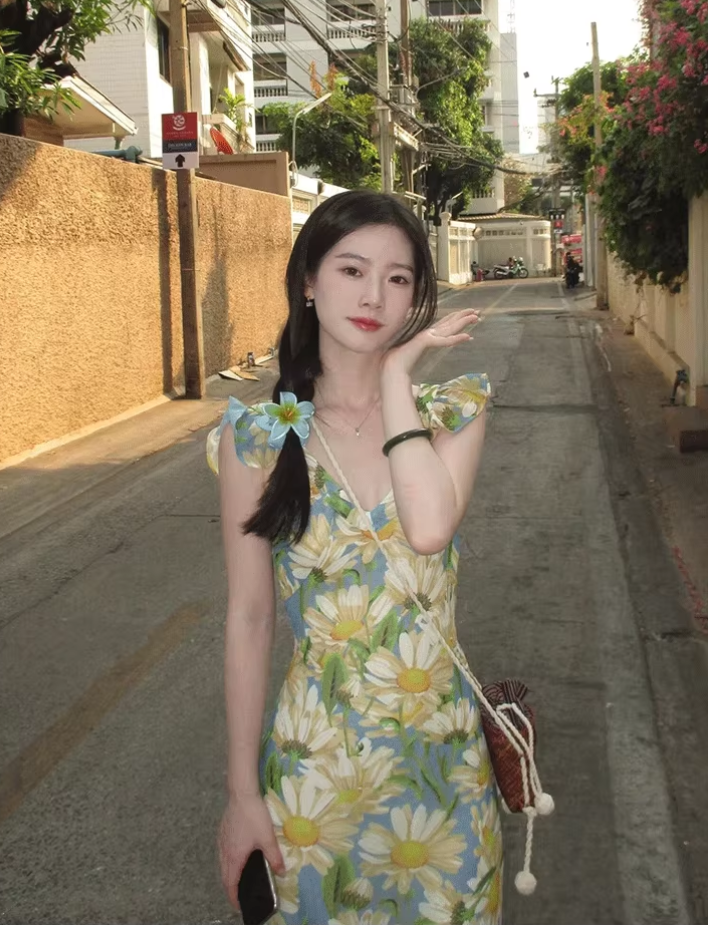 Dress French style sunflower floral U-neck sexy slim fit lotus leaf sleeve suspender dress R2924