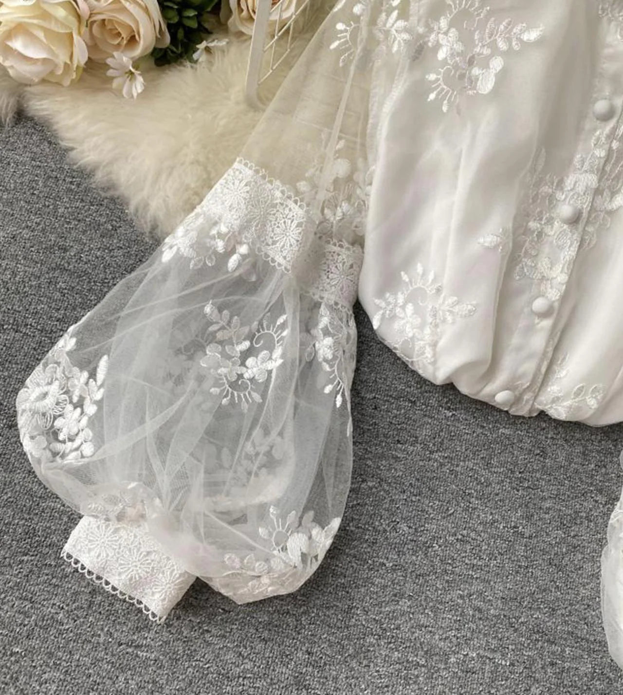 Stylish lace long sleeve tops S2531