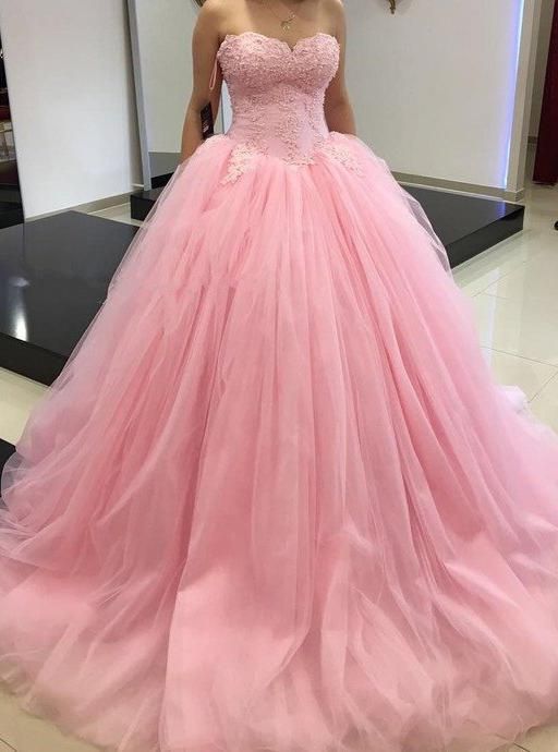 Sweetheart Sleeveless Appliques Ball Dresses S1762