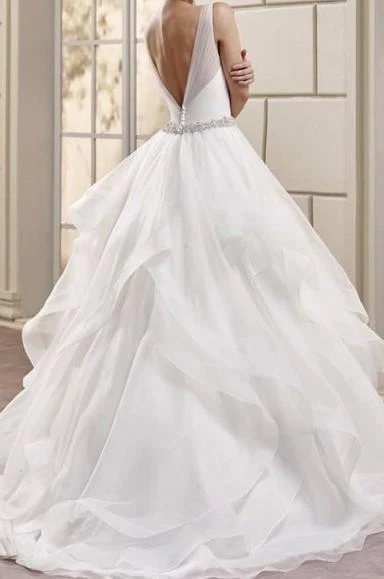 2023 New Arrival Sweetheart Organza Ruffles Backless Pleated Ball Dresses S1852