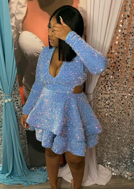 Blue Cocktail Dresses A-Line V-Neck Long Sleeve Shiny Sequin Homecoming Dresses S2054