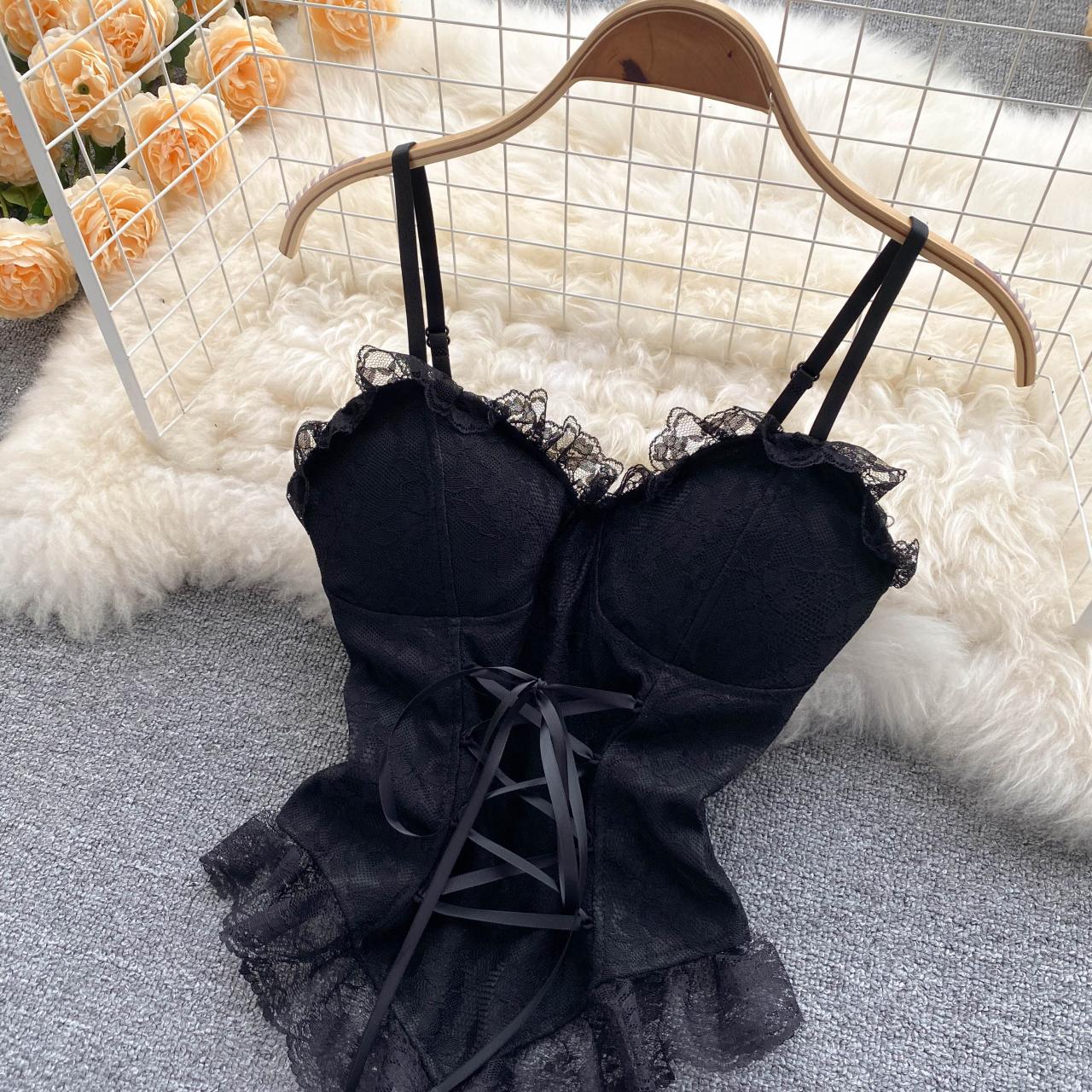 Lovely lace lace-up top S265