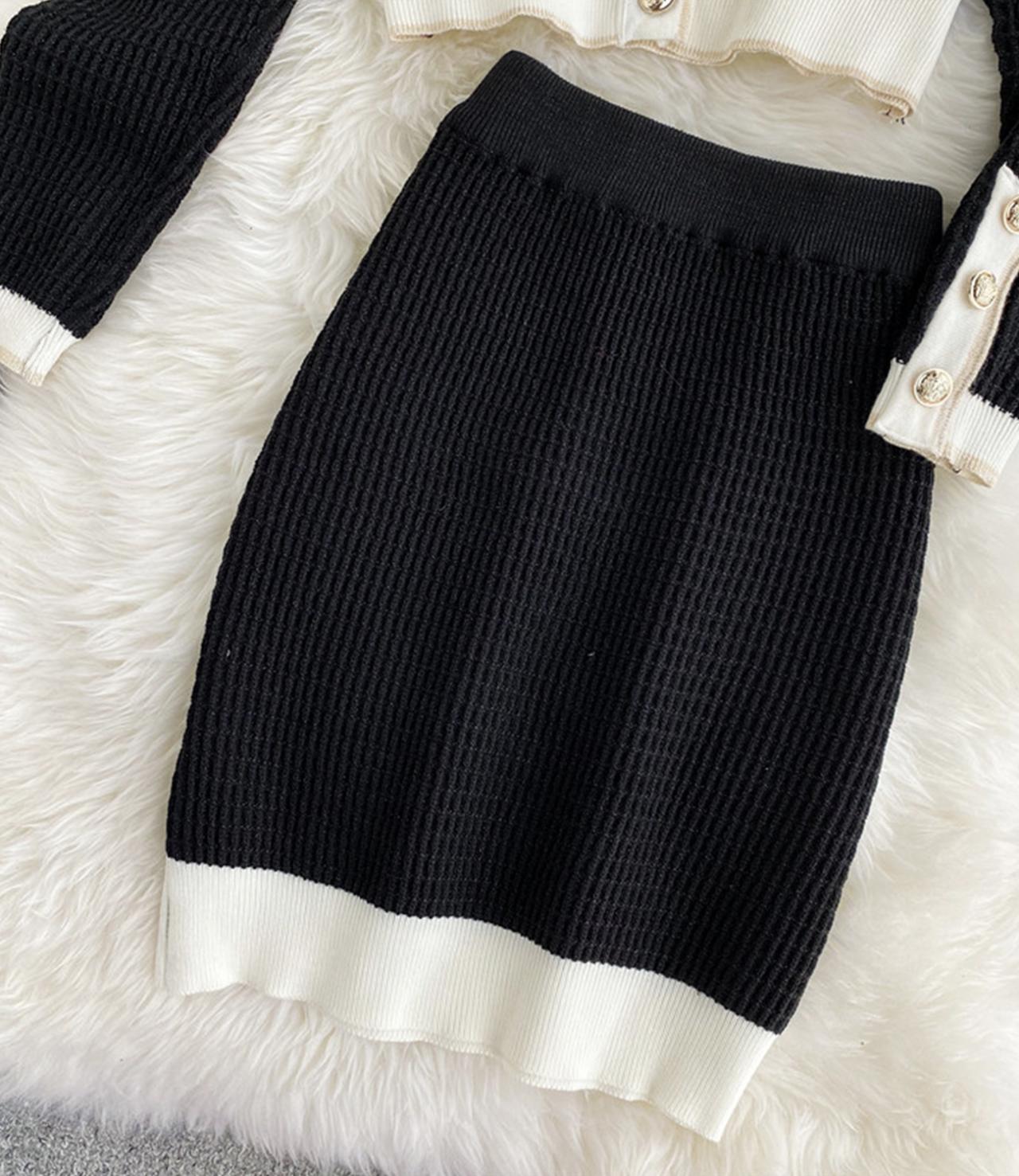 Stylish knitted suit S53