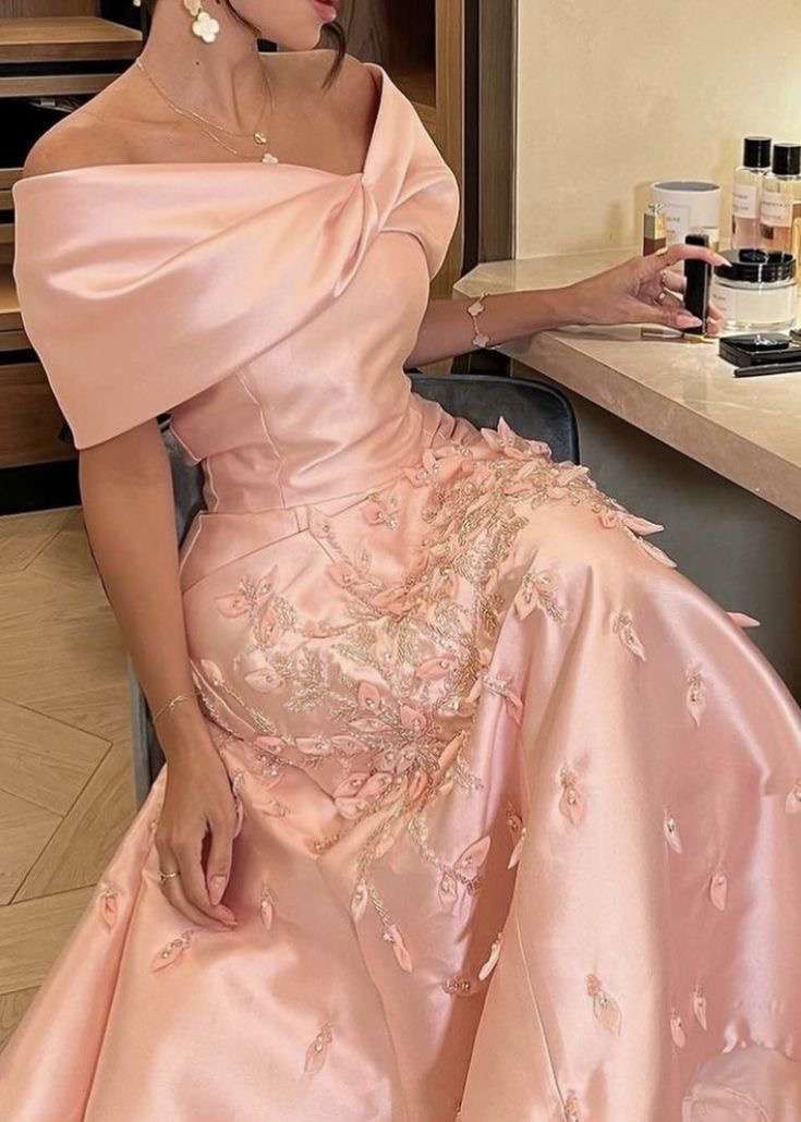 Blush Pink Luxury Arabic Evening Dresses Off The Shoulder Satin Beadings Prom Dress     S6814