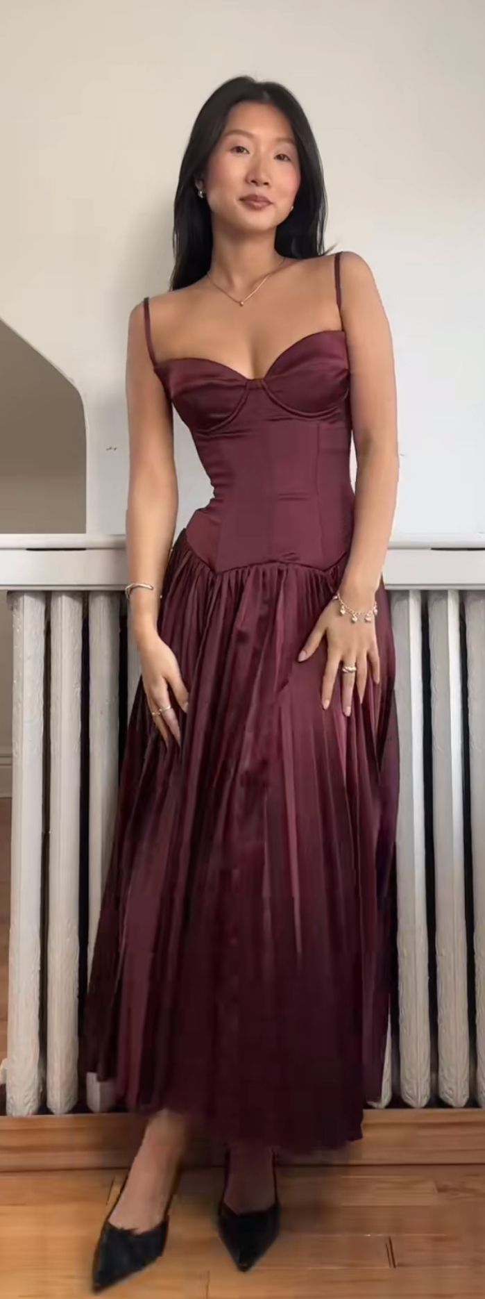 Elegant  Burgundy Pleated Evening Dress Sleeveless Women Sexy Party Dresses      S6775