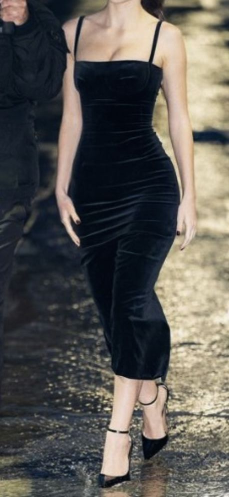 Black Velvet Long Party Dress Spaghetti Straps Evening Gown      S6826