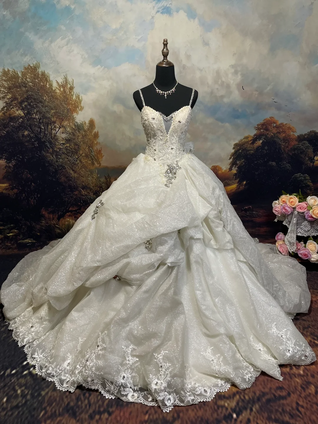 A Line White Vintage Long Wedding Dresses Princess Bridal Gown        S6874
