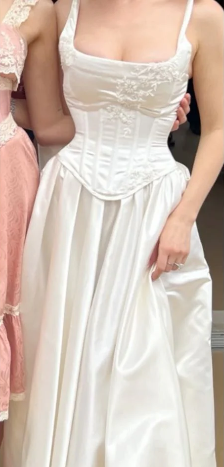 A-Line Satin Simple Wedding Dress Elegant White Wedding Party Dress     S6585