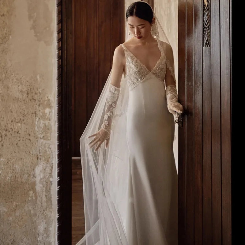 Lace Bridal Gown With Beaded Elegant Wedding Party Dress     S6584