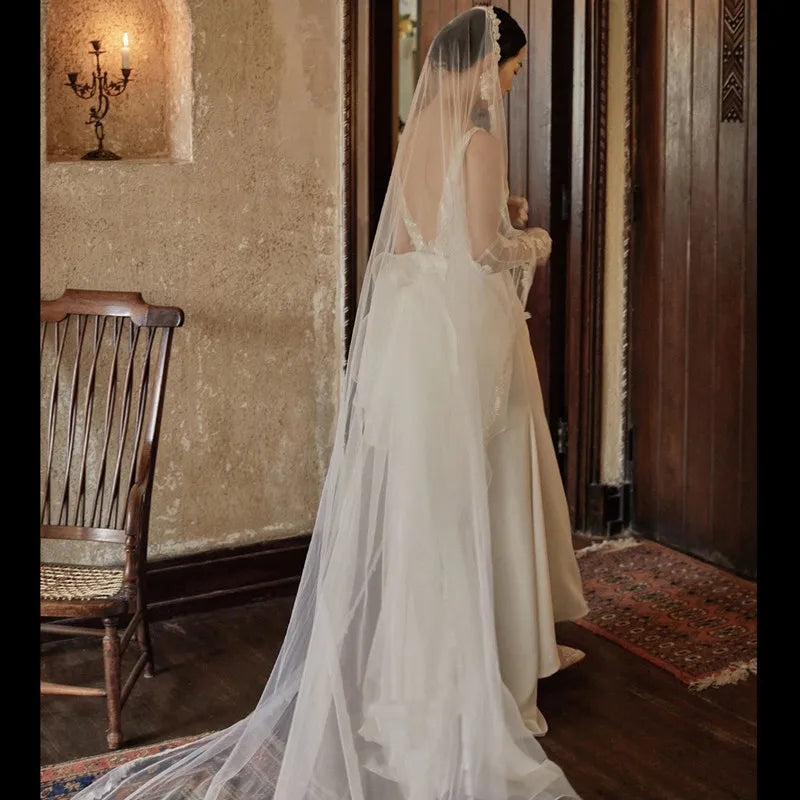 Lace Bridal Gown With Beaded Elegant Wedding Party Dress     S6584