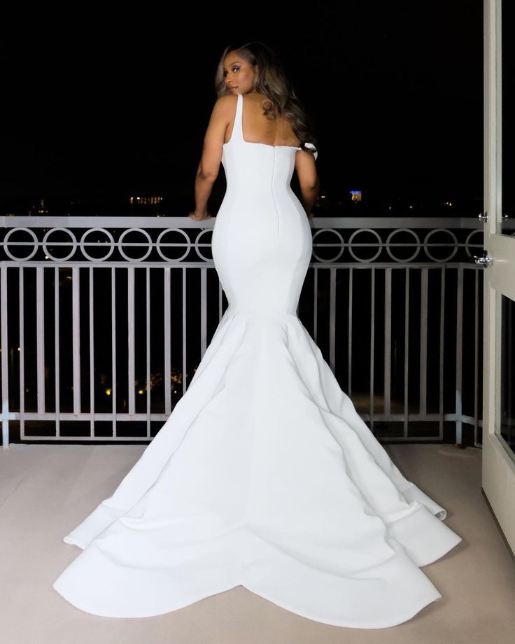 Elegant Square Neck Wedding Dress Women Sleeveless Satin Mermaid Bridal Gowns Floor Length Wedding Party Dress     S6578