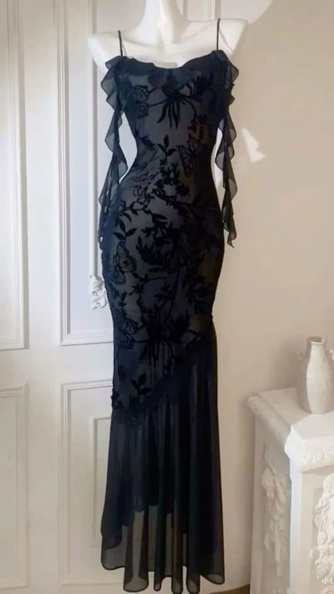 Black Spaghetti Strap Lace Mermaid Sexy Long Evening Dress Prom Dress Party Dress      S6063