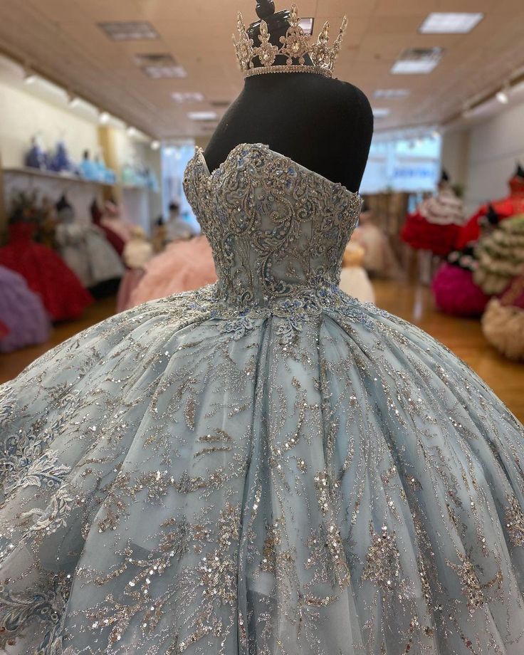 Quinceanera Dress Sleeveless Appliques Ball Gown Sweet 16 Dress       S6553