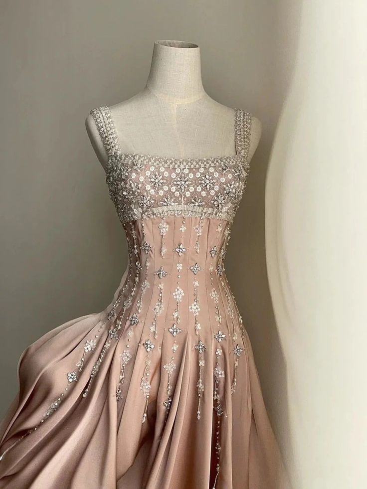 Luxury nude satin hand-beaded diamond homecoming dress      S6348