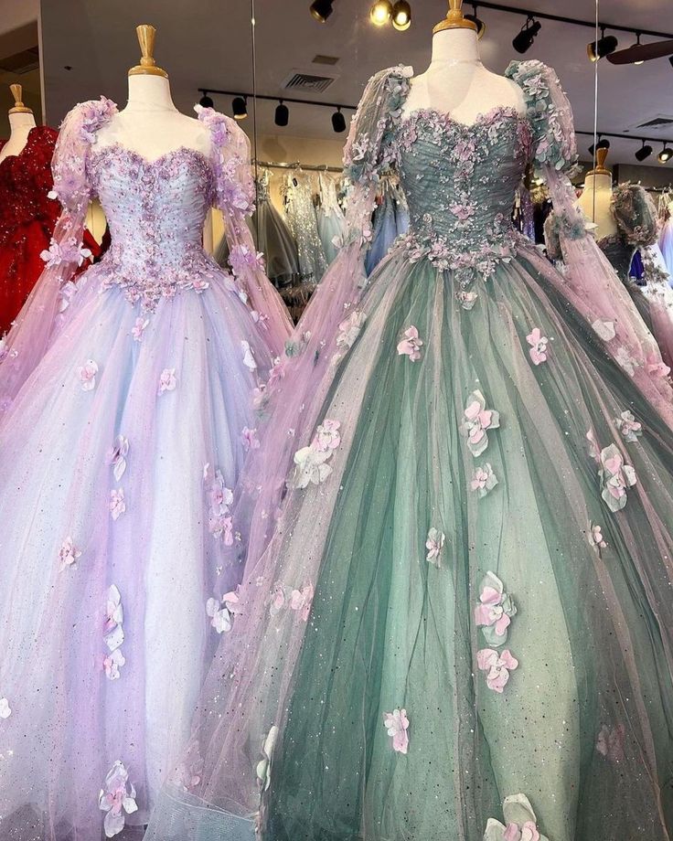 Quinceanera Dresses Long Sleeve Ball Gown Appliques Beading Sweet 16 15 Dress      S6436